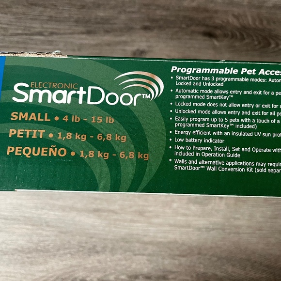 PetSafe Small Pets Petsafe Electronic Smartdoor For Small Dogs 4 Lb